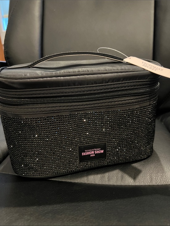 Victoria's Secret Handbags - NWT Victorias Secret 2026 Fashion Show Makeup Bag